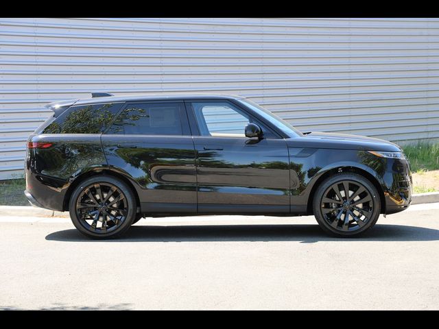 2026 Land Rover Range Rover Sport SE