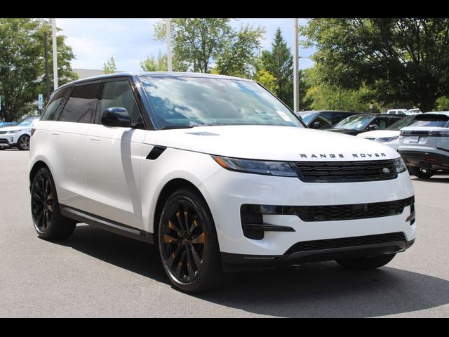 2026 Land Rover Range Rover Sport SE