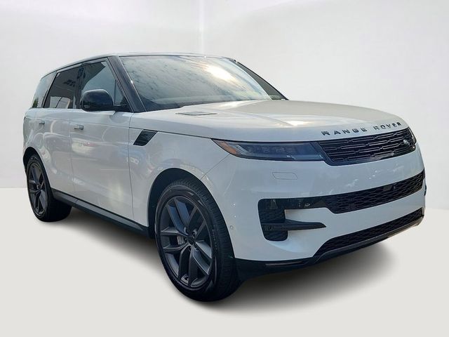 2026 Land Rover Range Rover Sport SE