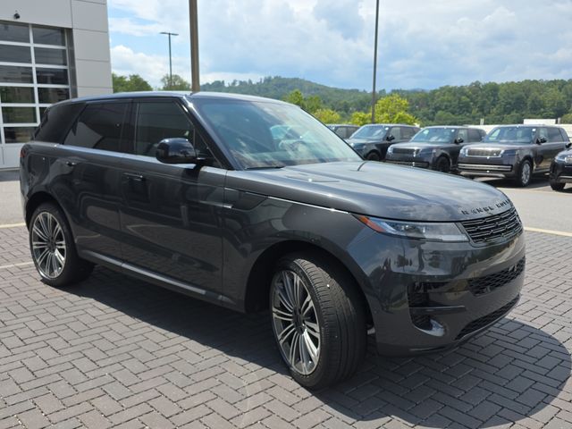 2026 Land Rover Range Rover Sport SE