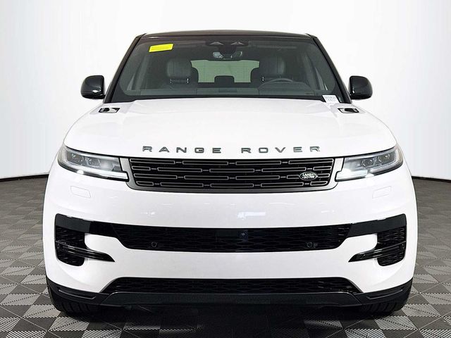 2026 Land Rover Range Rover Sport SE