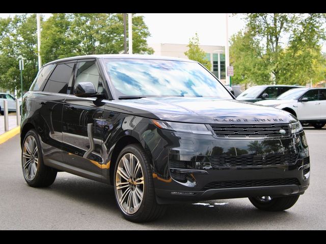 2026 Land Rover Range Rover Sport SE