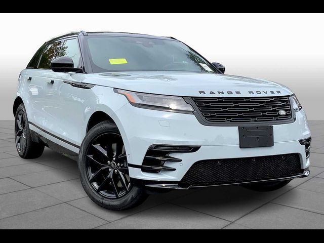 2026 Land Rover Range Rover Velar Dynamic SE