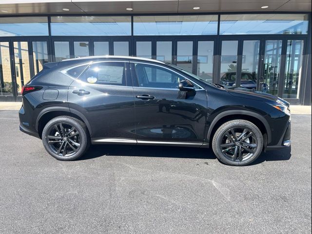 2026 Lexus NX 450h+ Luxury
