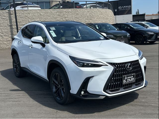 2026 Lexus NX 450h+ Luxury