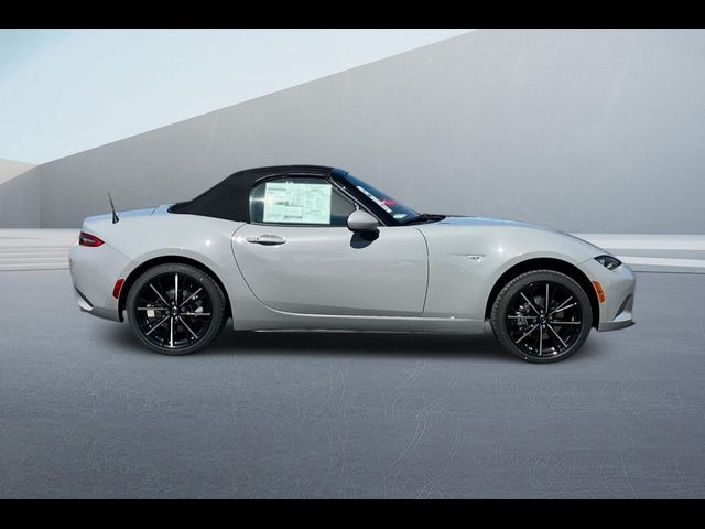 2026 Mazda MX-5 Miata Grand Touring