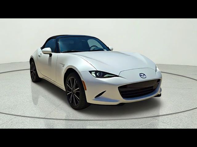 2026 Mazda MX-5 Miata Grand Touring