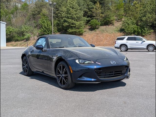 2026 Mazda MX-5 Miata Grand Touring