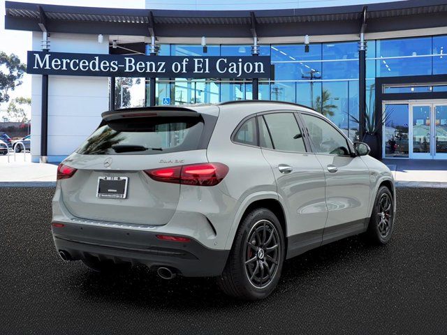 2026 Mercedes-Benz GLA AMG 35