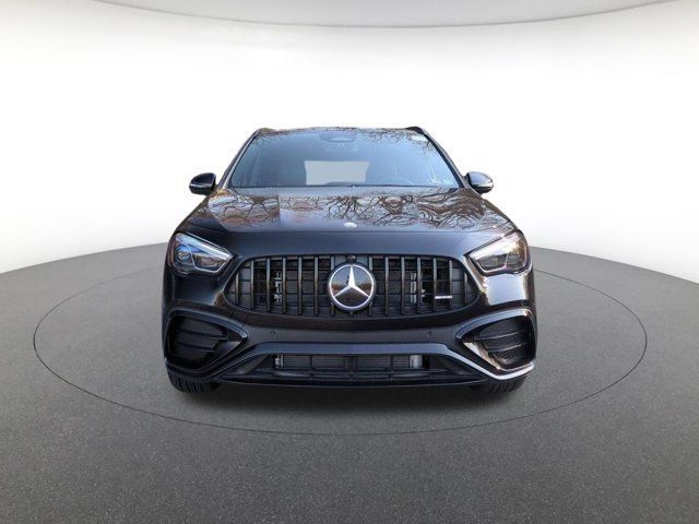 2026 Mercedes-Benz GLA AMG 35