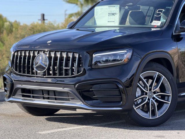 2026 Mercedes-Benz GLB AMG 35