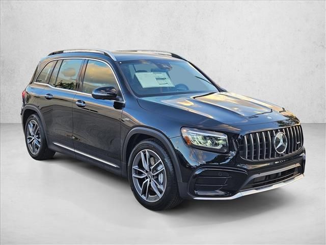 2026 Mercedes-Benz GLB AMG 35