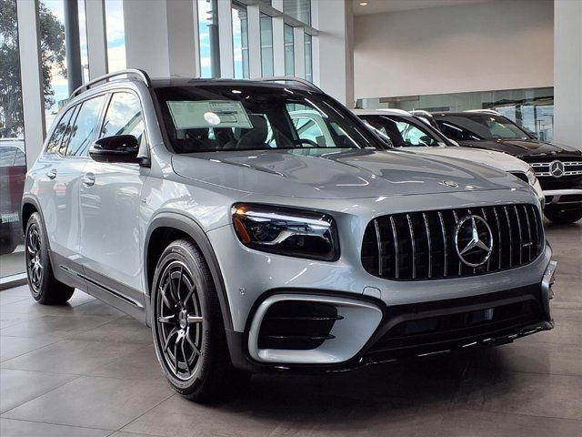 2026 Mercedes-Benz GLB AMG 35