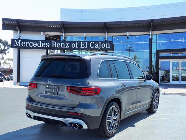 2026 Mercedes-Benz GLB AMG 35