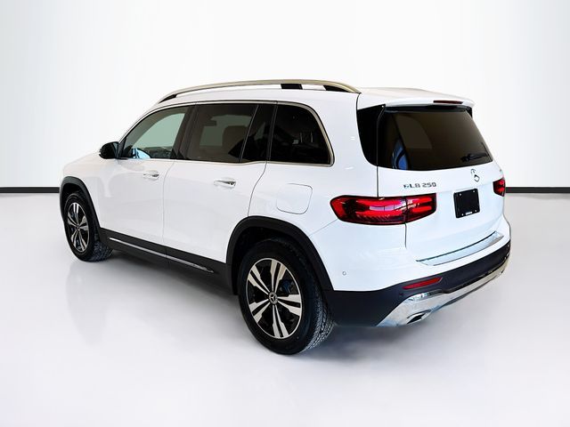 2026 Mercedes-Benz GLB 250