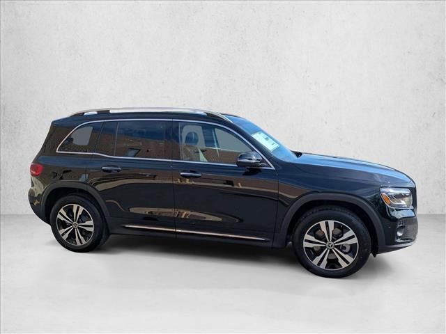 2026 Mercedes-Benz GLB 250