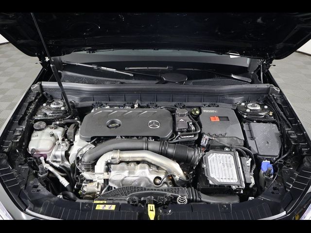 2026 Mercedes-Benz GLB 250