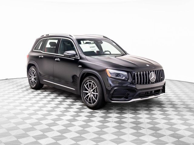 2026 Mercedes-Benz GLB AMG 35