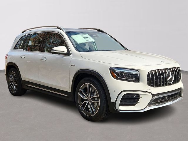2026 Mercedes-Benz GLB AMG 35
