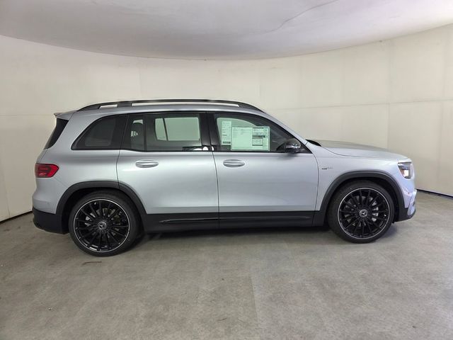 2026 Mercedes-Benz GLB AMG 35