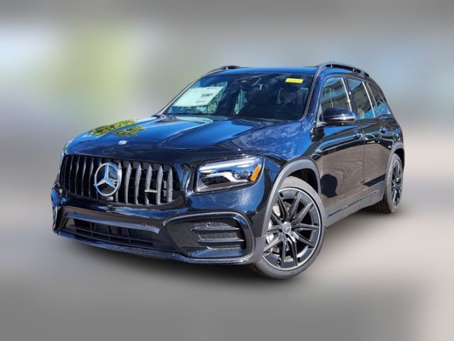 2026 Mercedes-Benz GLB AMG 35
