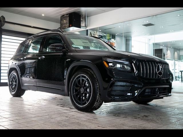 2026 Mercedes-Benz GLB AMG 35