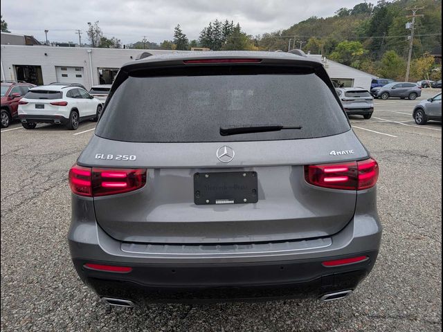 2026 Mercedes-Benz GLB 250