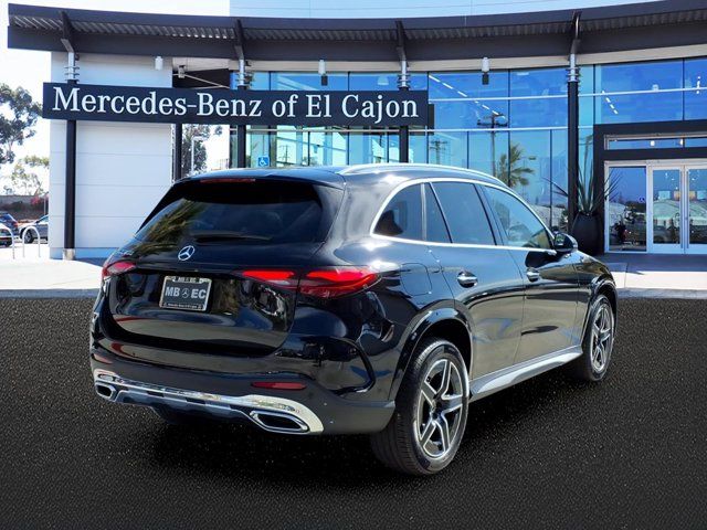 2026 Mercedes-Benz GLC 300