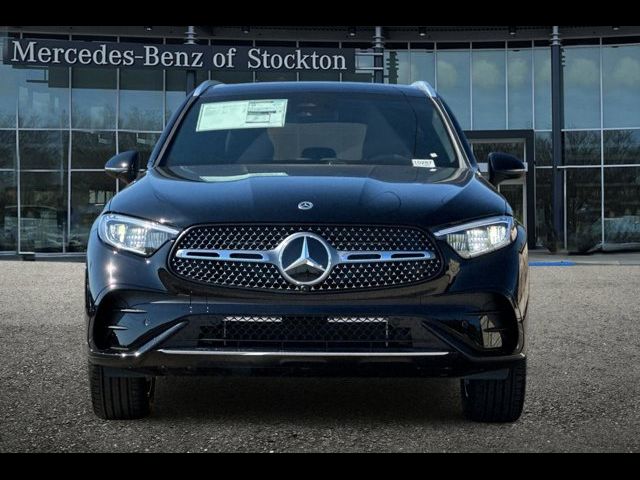 2026 Mercedes-Benz GLC 300