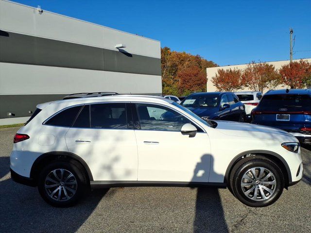 2026 Mercedes-Benz GLC 300