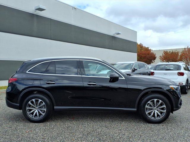 2026 Mercedes-Benz GLC 300