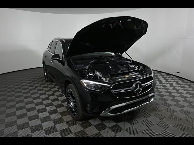 2026 Mercedes-Benz GLC 300