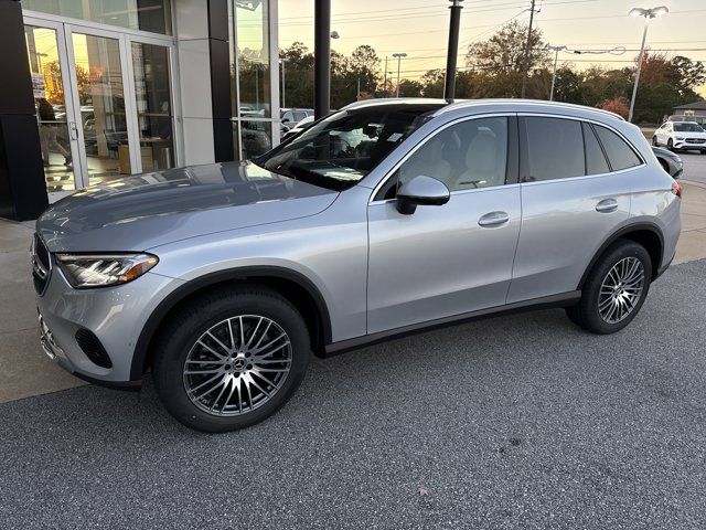 2026 Mercedes-Benz GLC 300