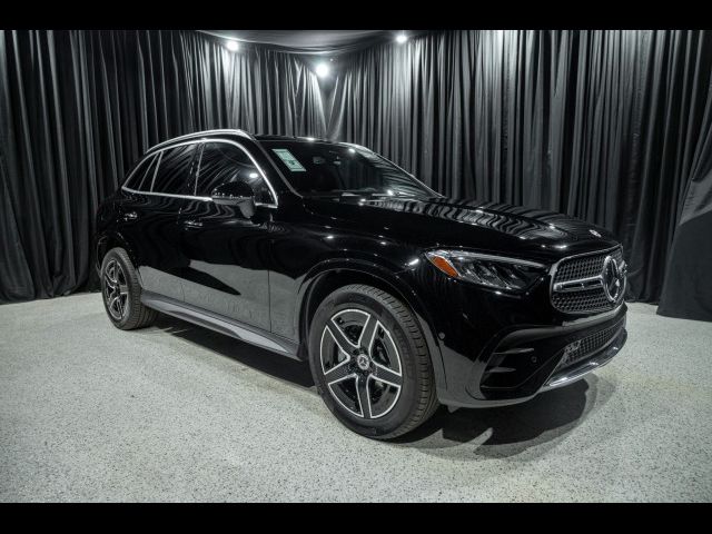 2026 Mercedes-Benz GLC 300