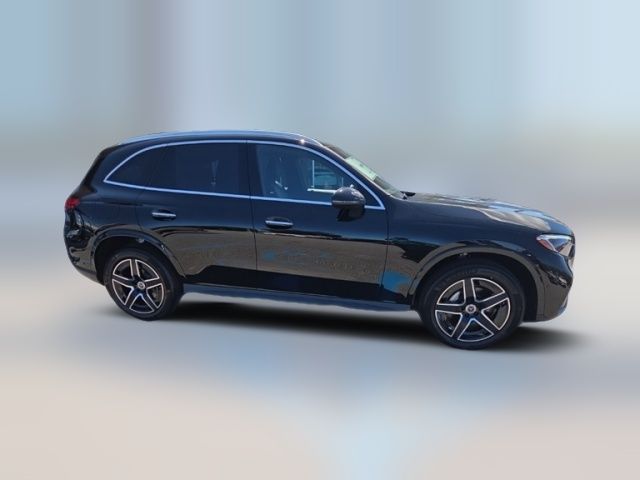 2026 Mercedes-Benz GLC 300