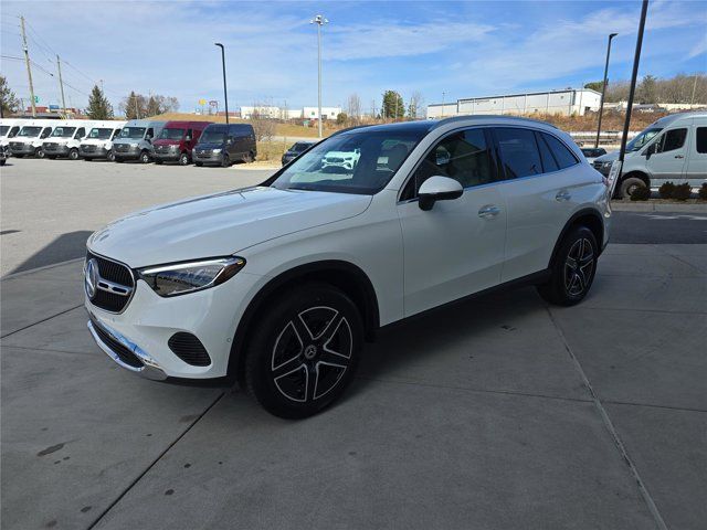 2026 Mercedes-Benz GLC 300
