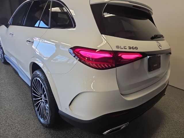 2026 Mercedes-Benz GLC 300