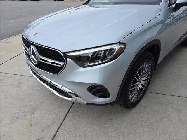 2026 Mercedes-Benz GLC 300