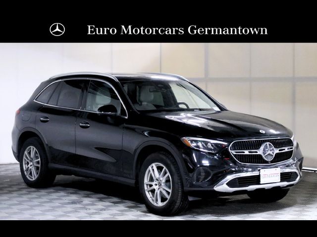 2026 Mercedes-Benz GLC 300