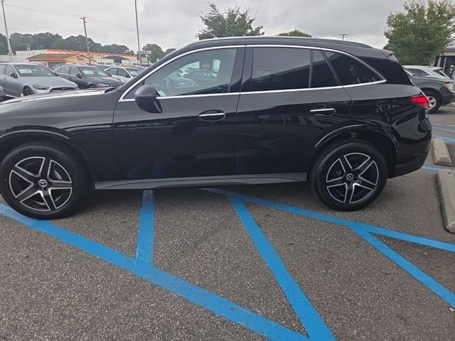 2026 Mercedes-Benz GLC 300