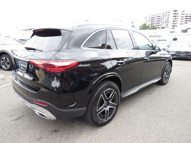 2026 Mercedes-Benz GLC 300