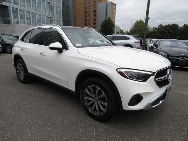 2026 Mercedes-Benz GLC 300