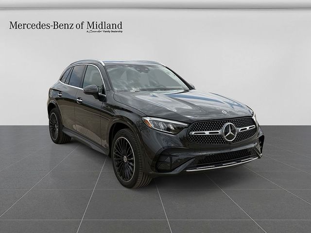 2026 Mercedes-Benz GLC 300
