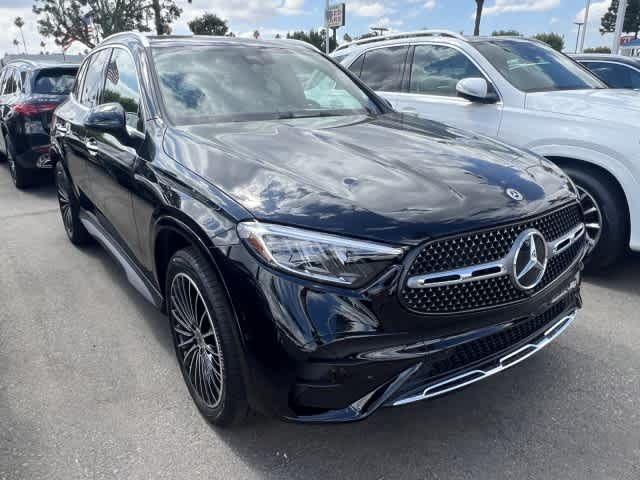 2026 Mercedes-Benz GLC 300