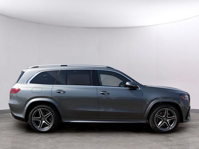 2026 Mercedes-Benz GLS 450