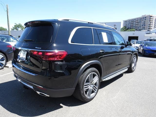 2026 Mercedes-Benz GLS 450
