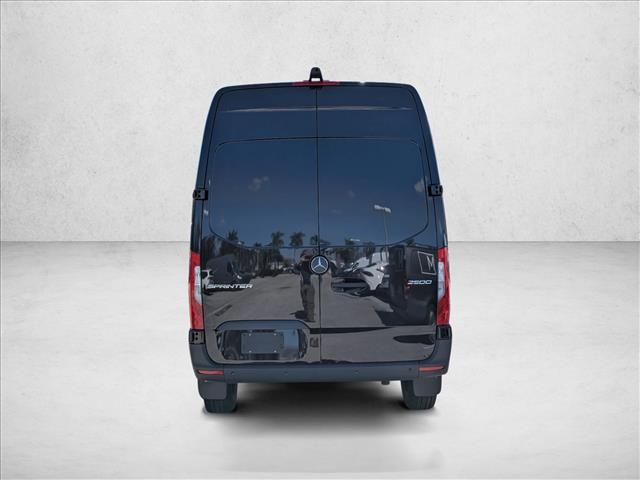 2026 Mercedes-Benz Sprinter Base