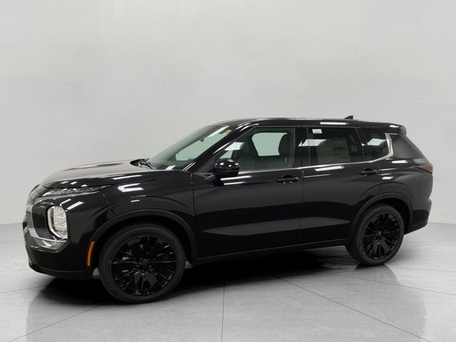 2026 Mitsubishi Outlander LE