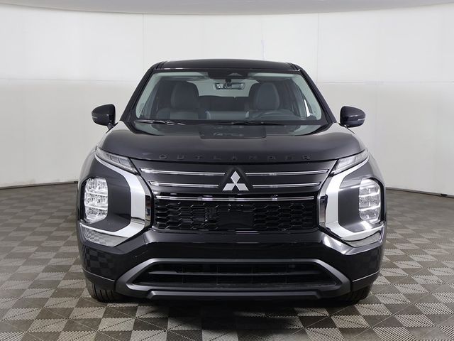 2026 Mitsubishi Outlander ES