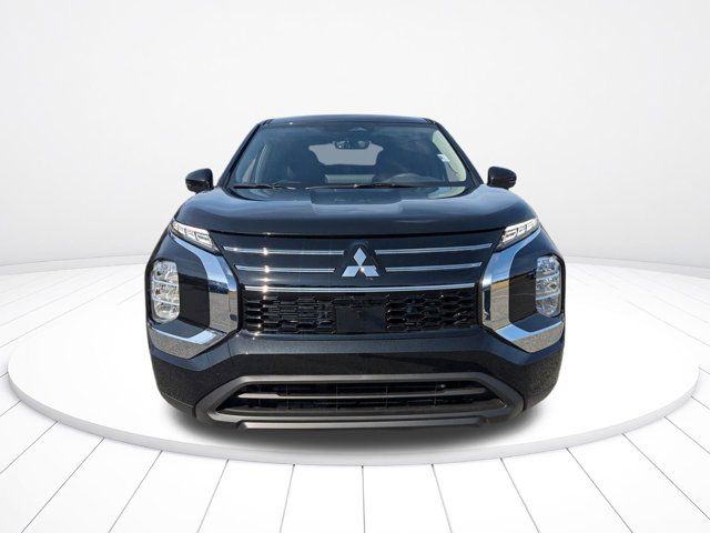 2026 Mitsubishi Outlander ES